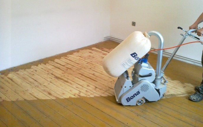 brouseni-renovace-lakovani-dreveny-podlah-parket-5