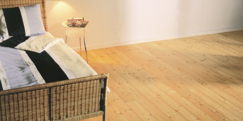 Dřevěné podlahy Feel Wood Sibiřský modřín postel