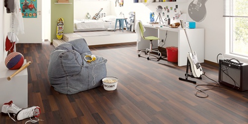  Laminátové podlahy Egger Classic 32 H1081 BLACK PINE