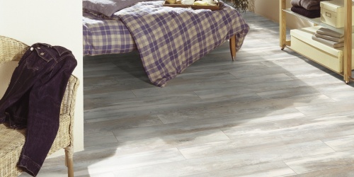 Laminátové podlahy Kronotex Exquisit 4754 V4 ložnice