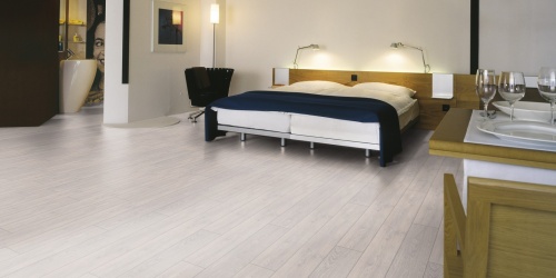 Laminátové podlahy Kronotex Mammut 2800 V4 ložnice