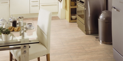 Laminátové podlahy Kronotex Mega 3232 V4 kuchyně