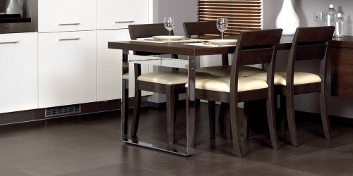 Laminátové podlahy Quick Step Arte LEŠTÌNÝ TMAVÝ BETON UF 1247