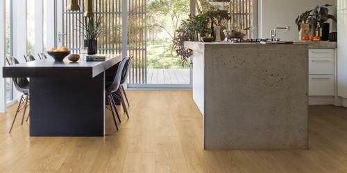 Laminátové podlahy Quick Step Majestic MJ3546 obývací pokoj