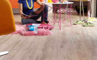 Laminátové podlahy Tarkett Essentials 832 CARAMEL OAK