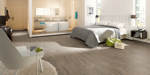 Laminátové podlahy Egger Aqua Plus H1004 DUB LA MANCHA KOUŘOVÝ