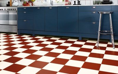 Tarkett Essentials 240 Echiquier 2 Red and White