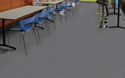 Homogenní PVC podlahy Tarkett iQ Granit 1
