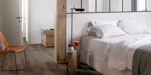 Vinylové podlahy Quick Step Livyn Balance Click Plus VENKOVSKÝ DUB TMAVĚ HNĚDÝ BACP40027