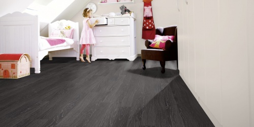 Vinylové plovoucí podlahy wineo DESIGNline Bacana Wood Tokyo Night