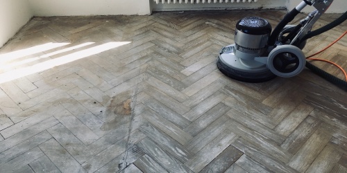 Kolik stojí renovace parket?