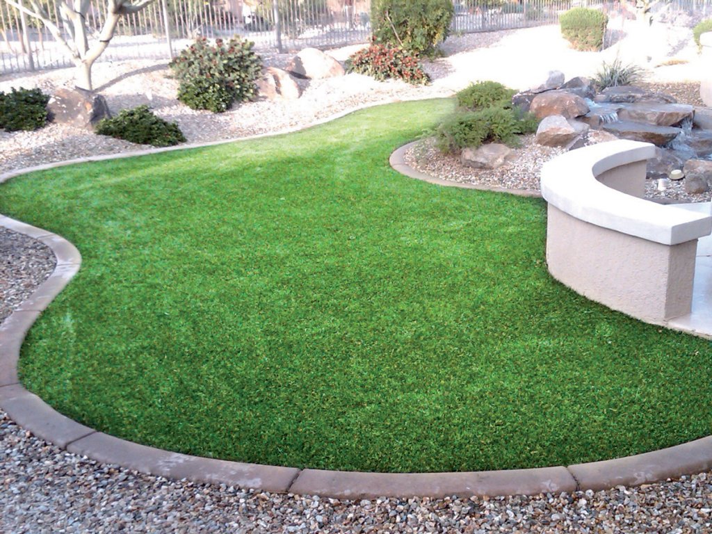 Umělý trávník - celoročně zelený i bez deště | Supellex