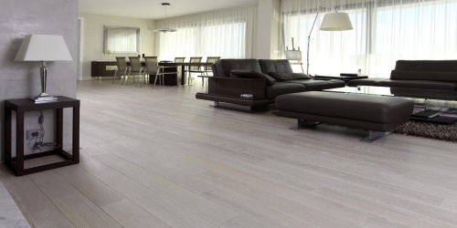 Empiri Wood Design - jídelna s obývacím pokojem