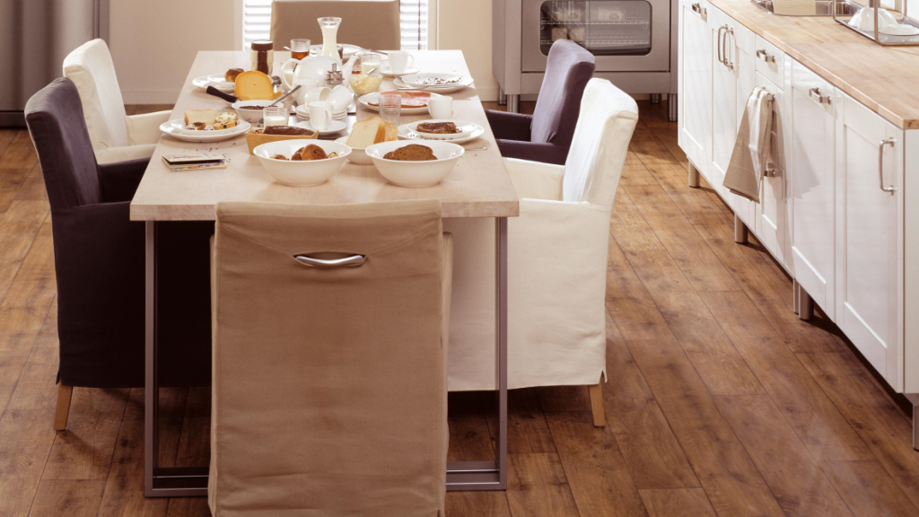 PVC podlahy pro komerční použití Forbo Surestep Wood Decibel 